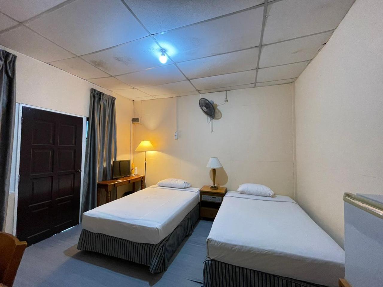 Dgeting Beach Resort Tumpat Ngoại thất bức ảnh