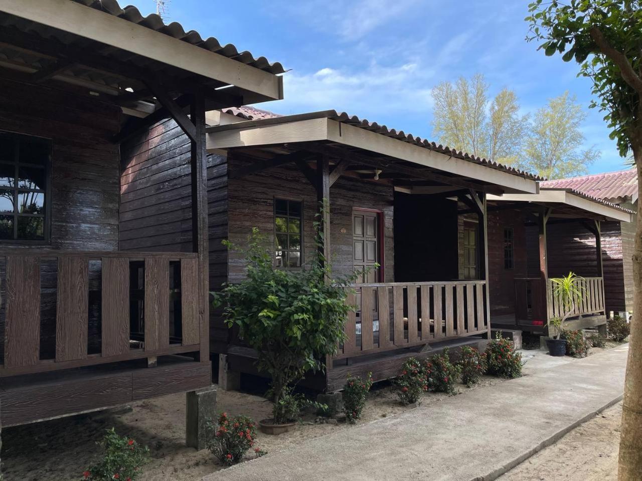Dgeting Beach Resort Tumpat Ngoại thất bức ảnh