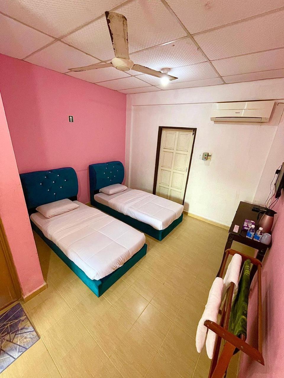 Dgeting Beach Resort Tumpat Ngoại thất bức ảnh